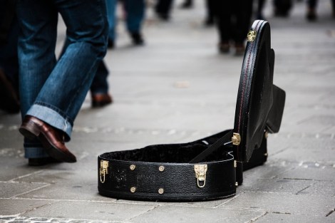 guitar case pixabay